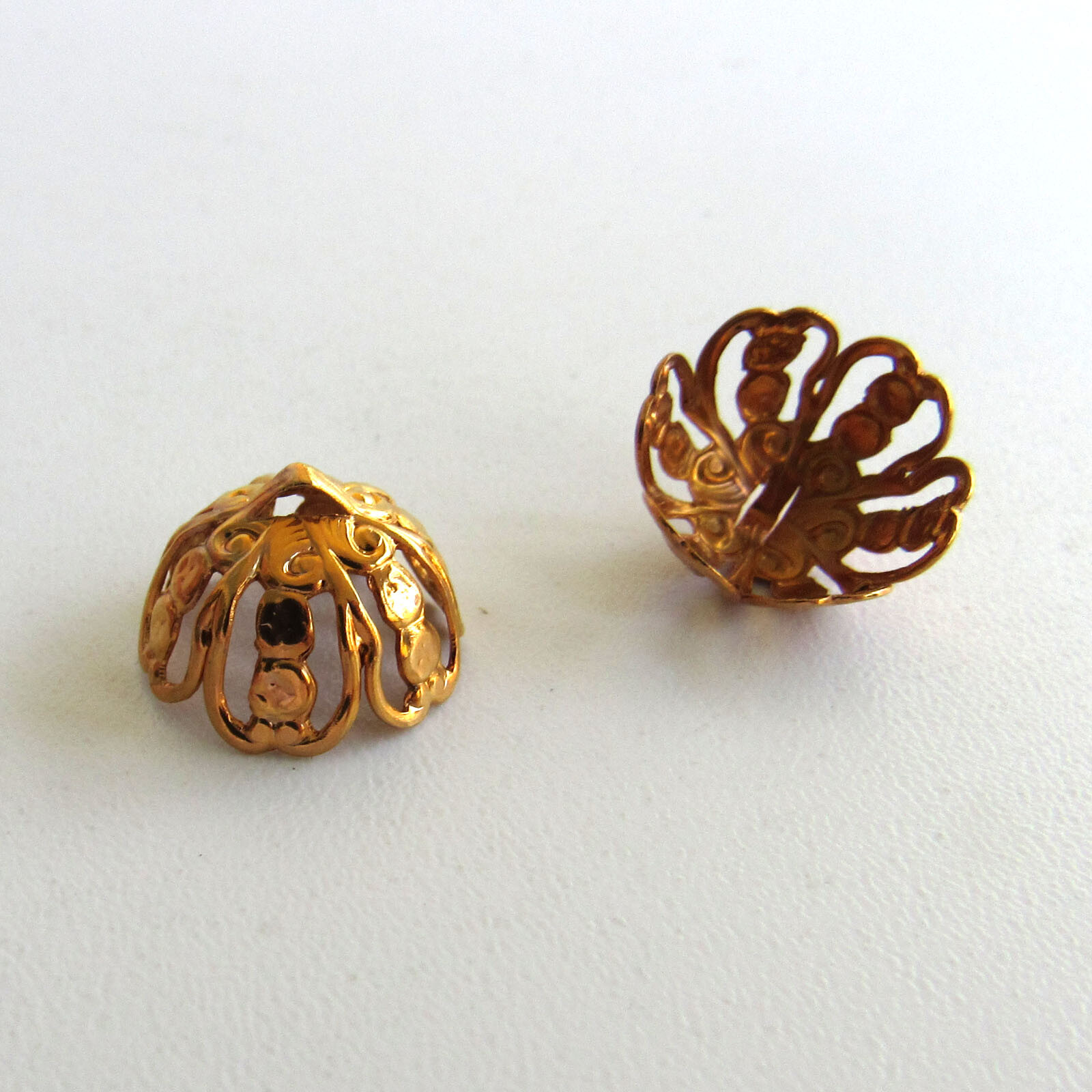 Filigree Gold Bell Bead Caps with Top Loop (Opening: ~15mm) 5 pieces [21-24]