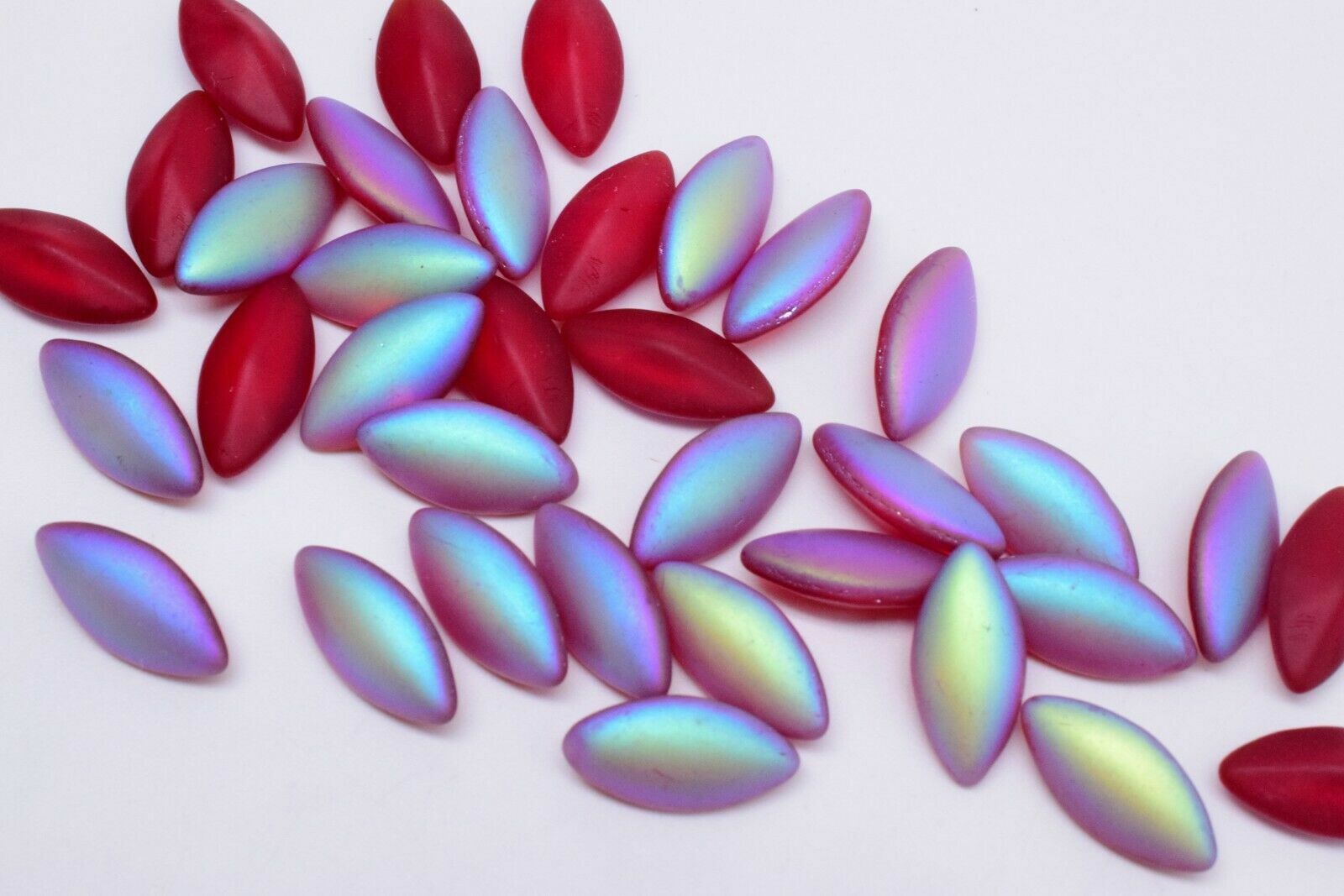 10 Glass Ruby Frosted Aurora Boreale Navettes 7 x 15 mm Rare Vintage