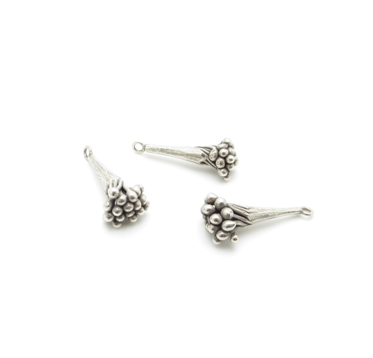 Thai Hill Tribe Silver Pendant – Wild Grape Bunch