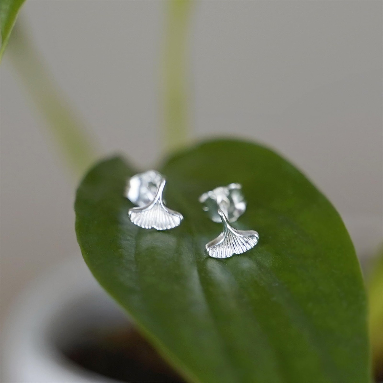 Fine Silver 999 Mini Ginkgo Leaf Stud Earrings