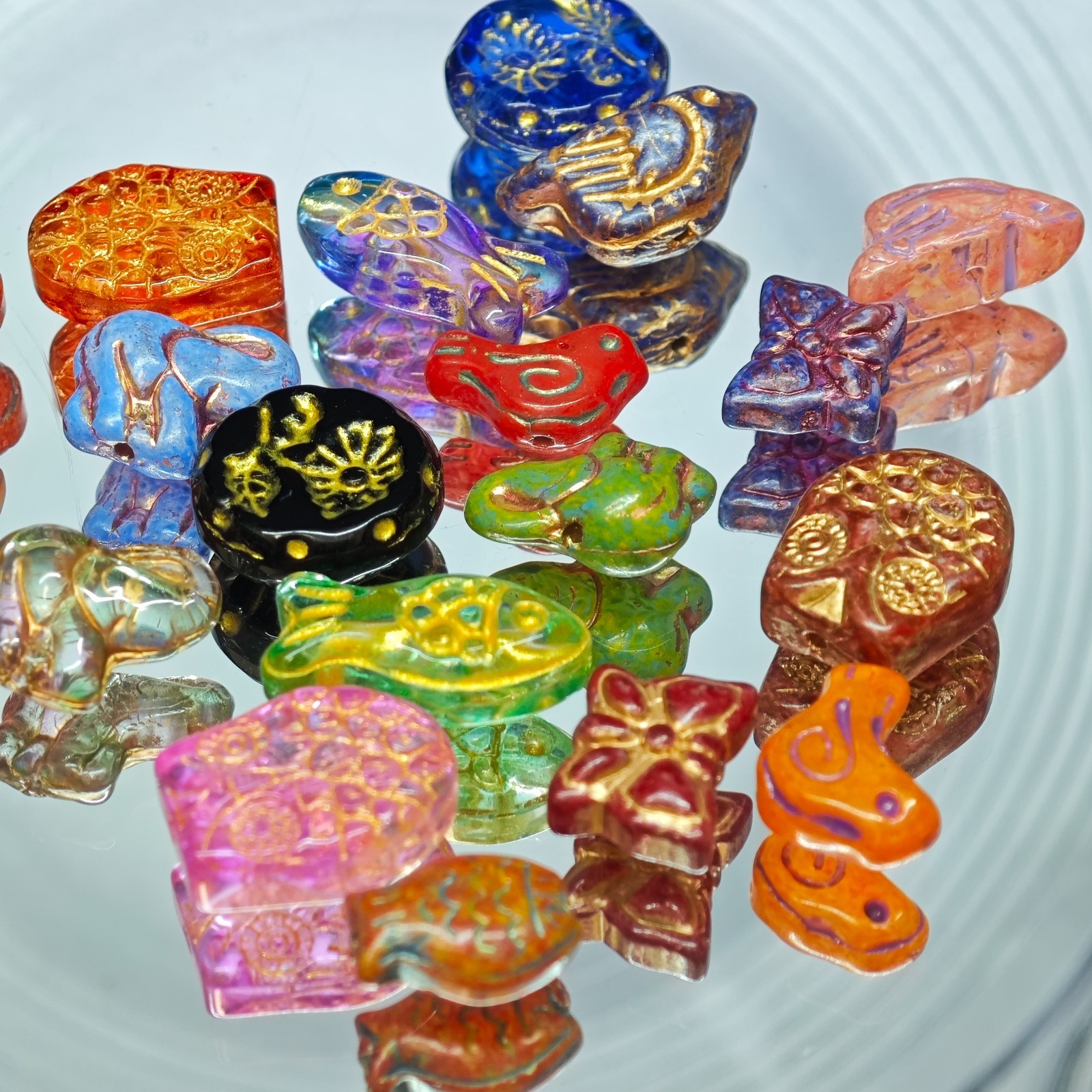 100g Glass beads lot jewelry making mix variety bead supplies Read Description
