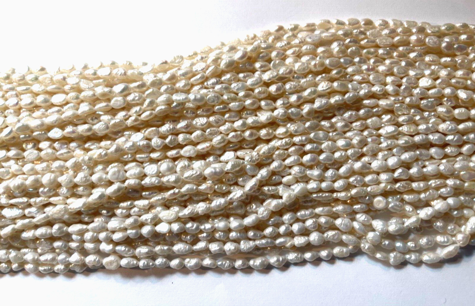 VINTAGE NATURAL WHITE FRESH WATER RICE PEARLS 16″ 7X4 MM WHOLESALE!!!