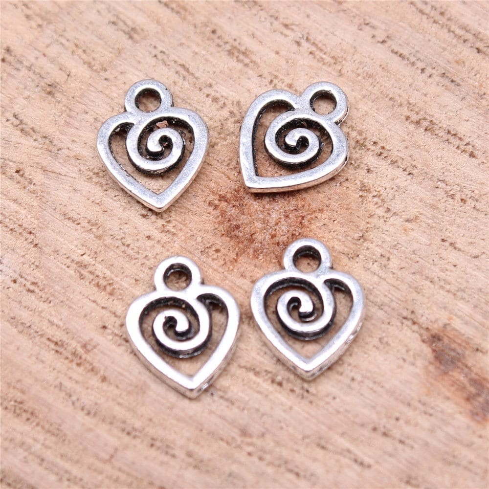 30/80PCS Antique Silver Tone Filigree Heart with Spiral Center Charm XCS09