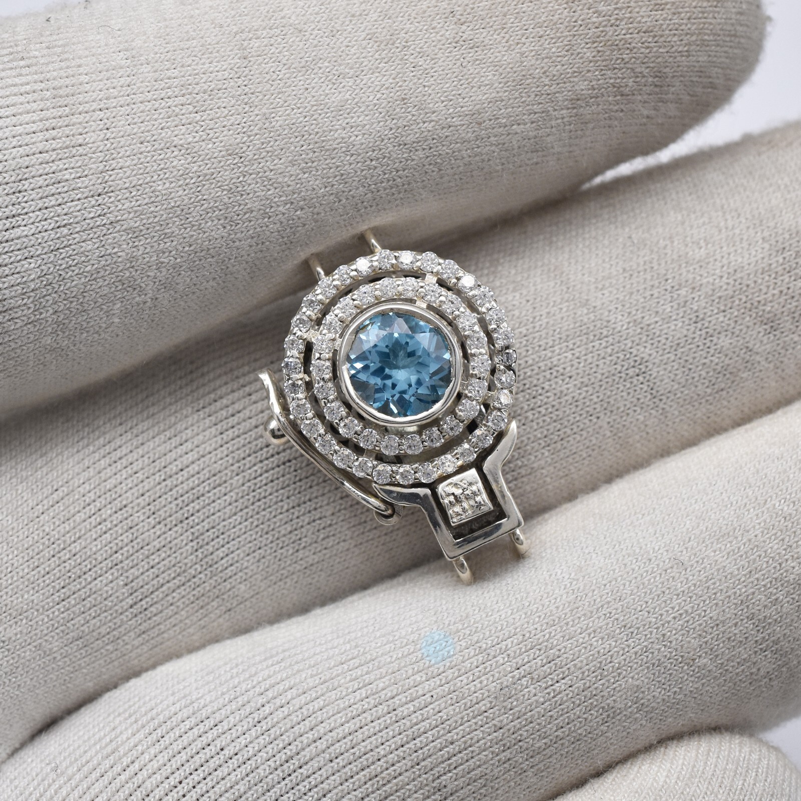 Clasp of Genuine BLUE TOPAZ /MOISSANITE/W17MM/L24.5MM/H9MM/2Sts/5.06Gram/$147.00