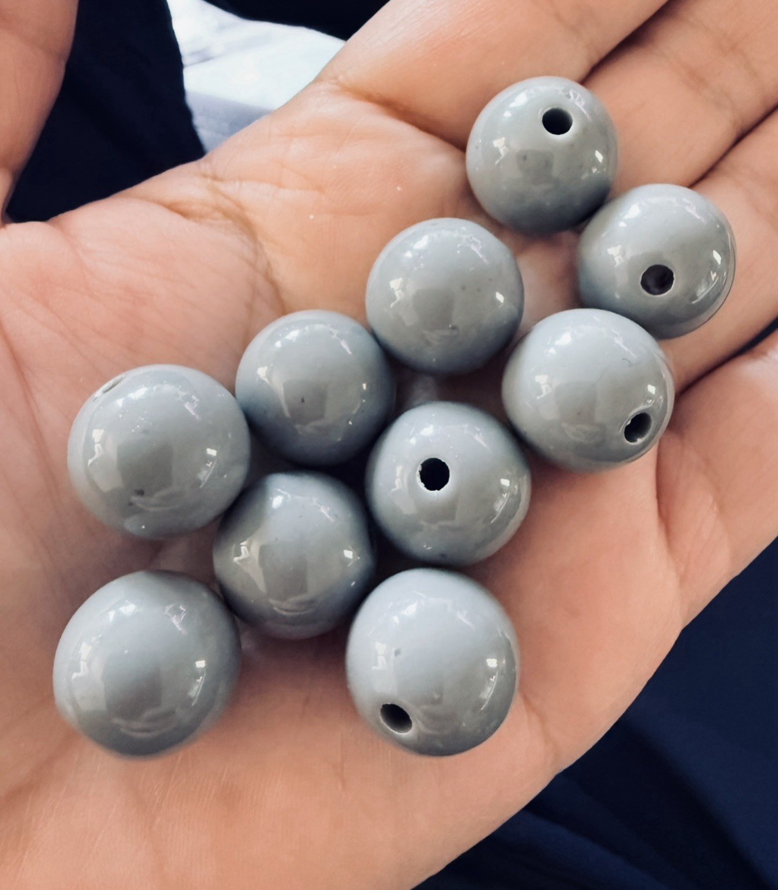 16 mm, Gray Acrylic Beads, 16 pc