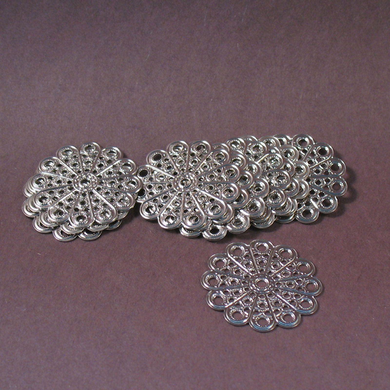 20 Filigree Nickel Plated Flat Stamped Disk 1 1/4″ Diameter Findings (9H)