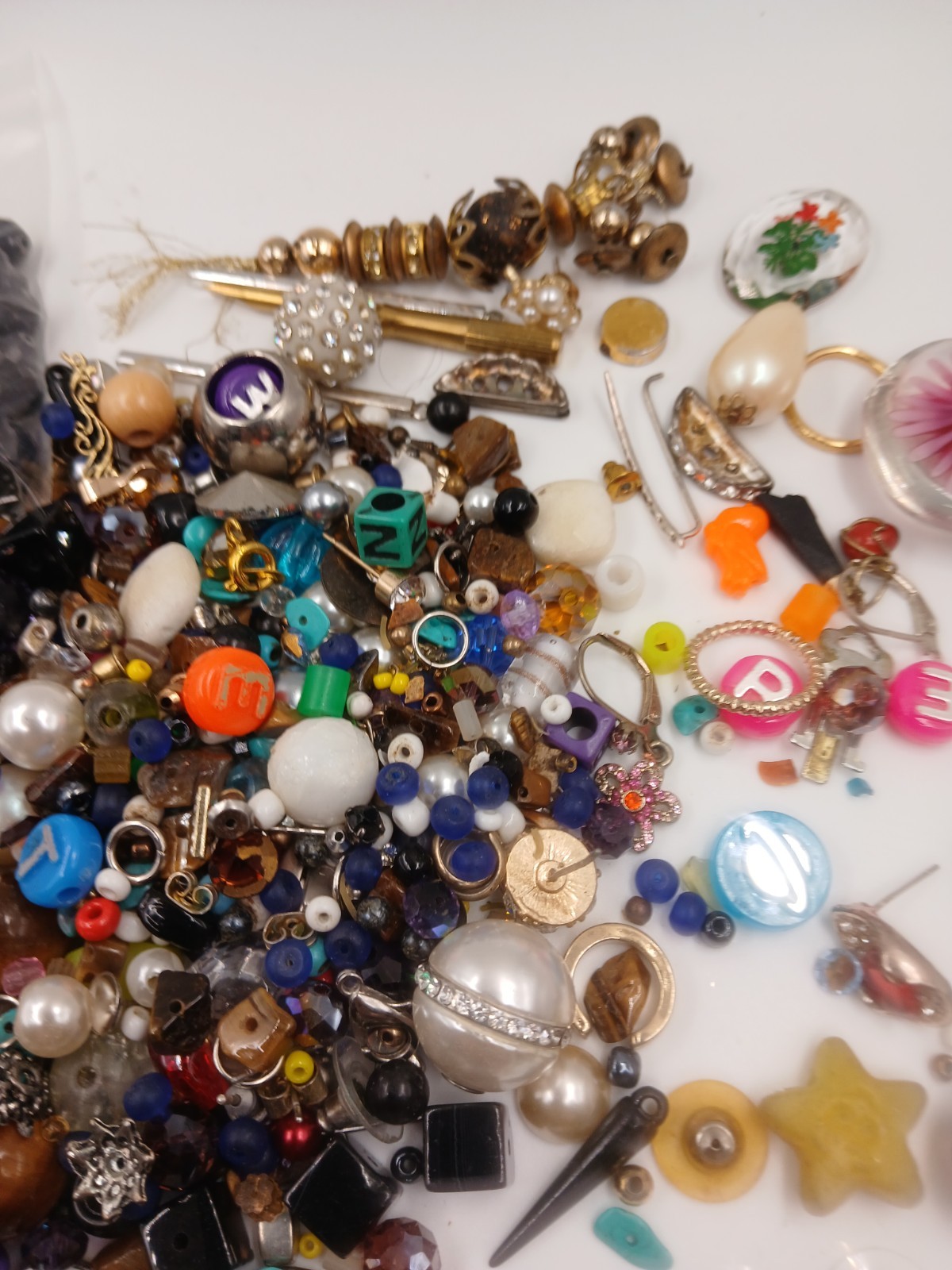 Jewelry Making with Beads. Small & Large Beads Starter Set. New.