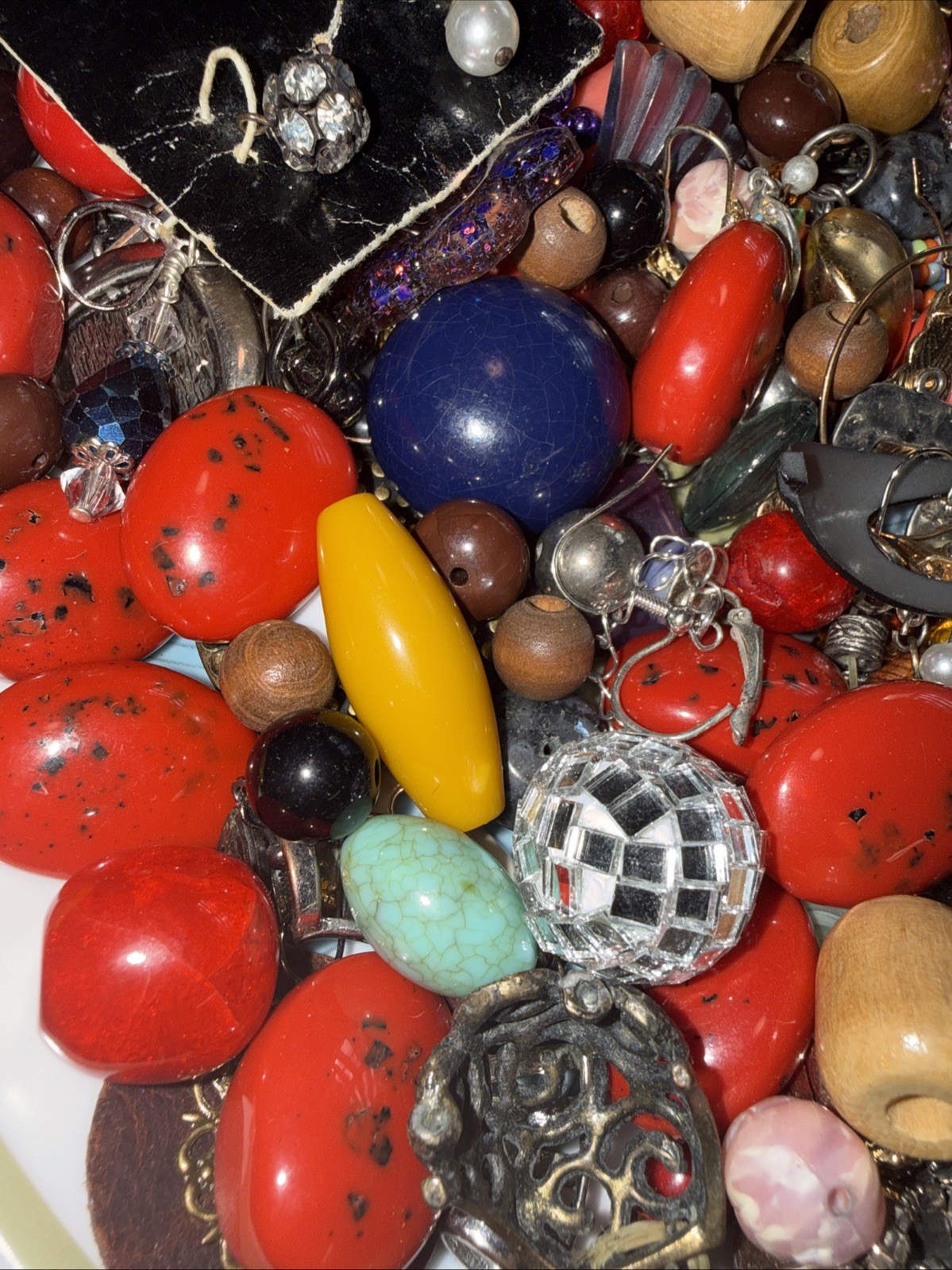 Huge Craft Lot, Stone, Beads, Broken Jewelry, Findings! 2.2 Lbs Fun Lot!