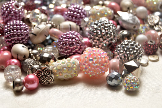 Lilah Ann Beads “Gunmetal Glam” Hand curated Bead Mix – BM314
