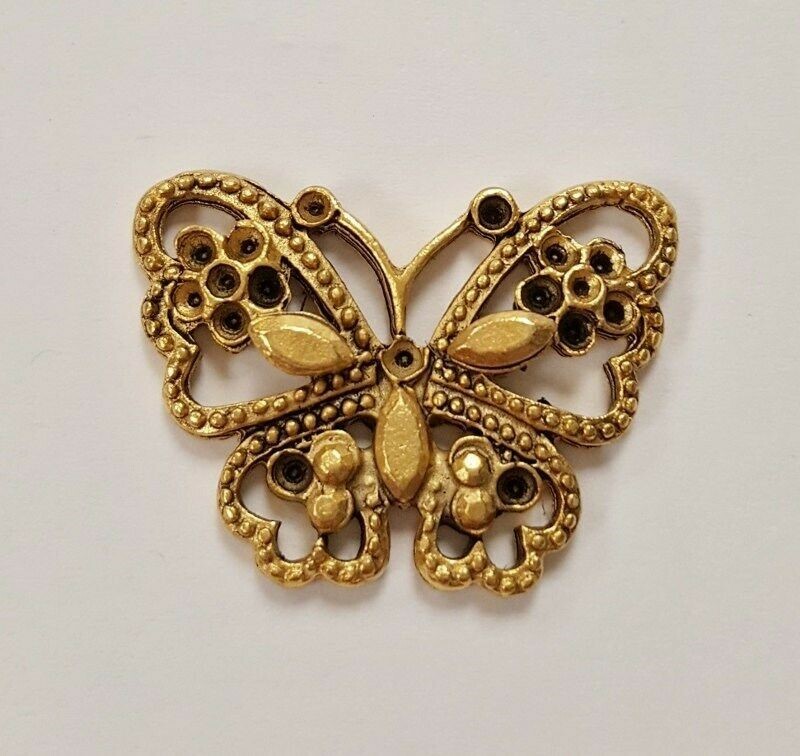 1 Retro Gold Butterfly 21x28mm. Filigree Unset Rhinestone Setting Finding E196