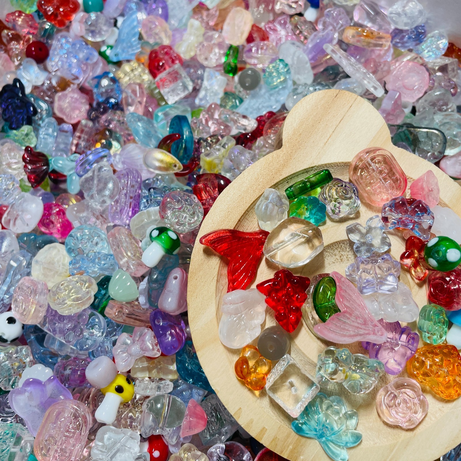 100g Glass beads lot jewelry making mix variety bead supplies Read Description