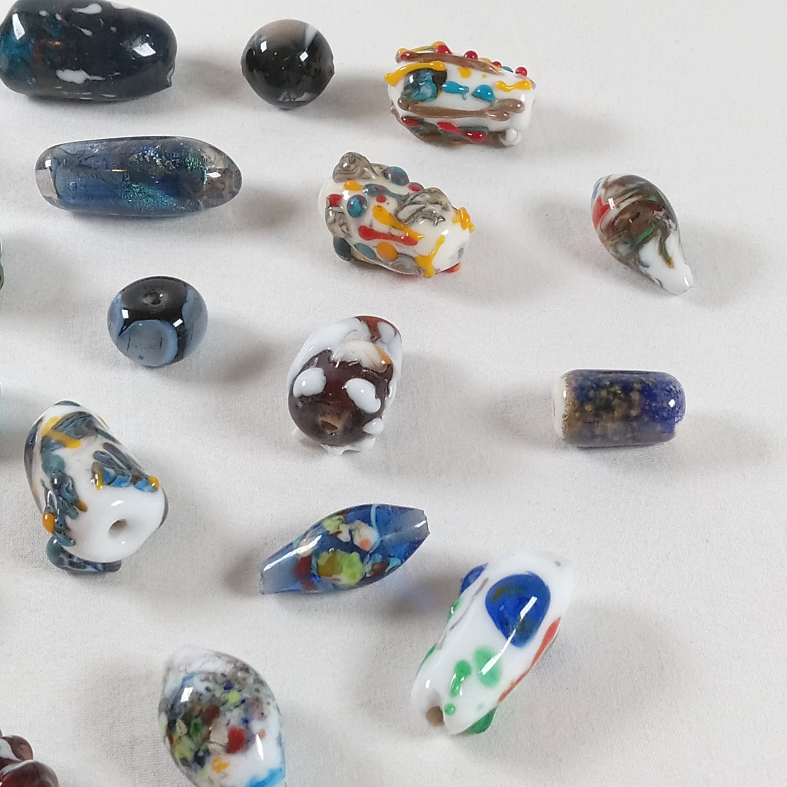 25 assorted vintage free form glass beads lampwork 12mm to 32mm pairs similar