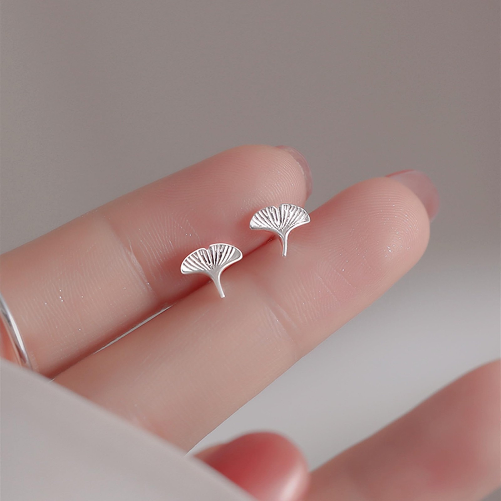 Fine Silver 999 Mini Ginkgo Leaf Stud Earrings