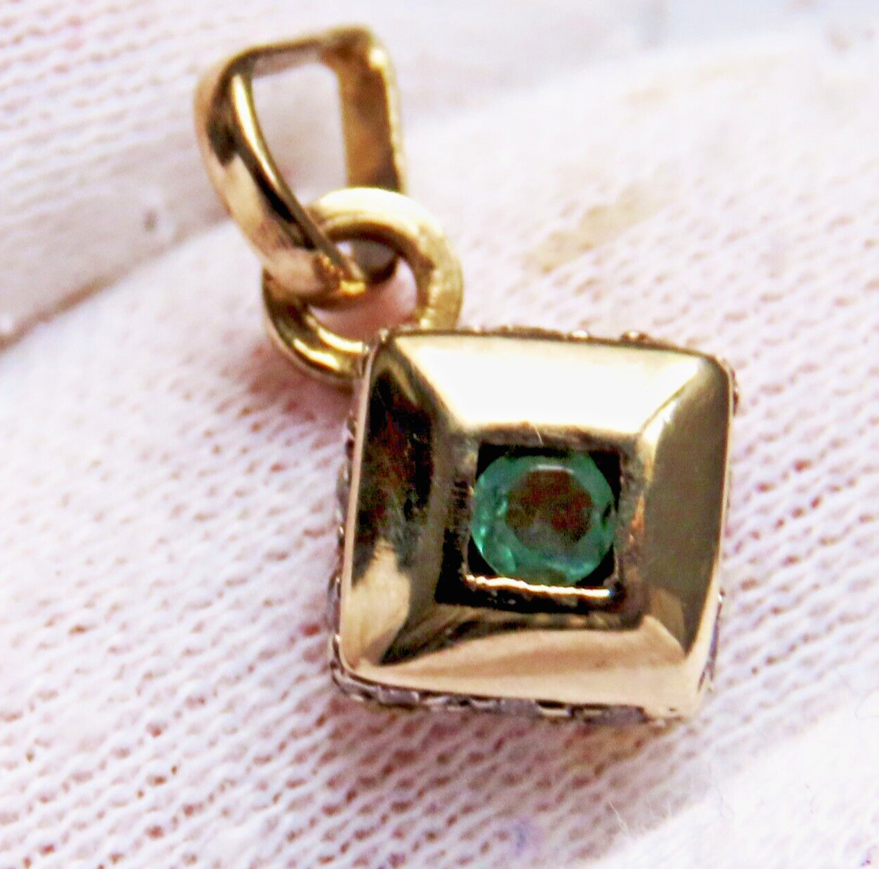 18k White Gold Natural Emerald and Zircons