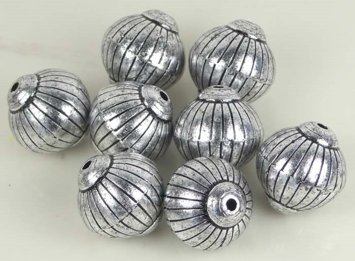 8 Large Lantern / Round Acrylic Silver Metal Plated Craft Beads 20x19mm