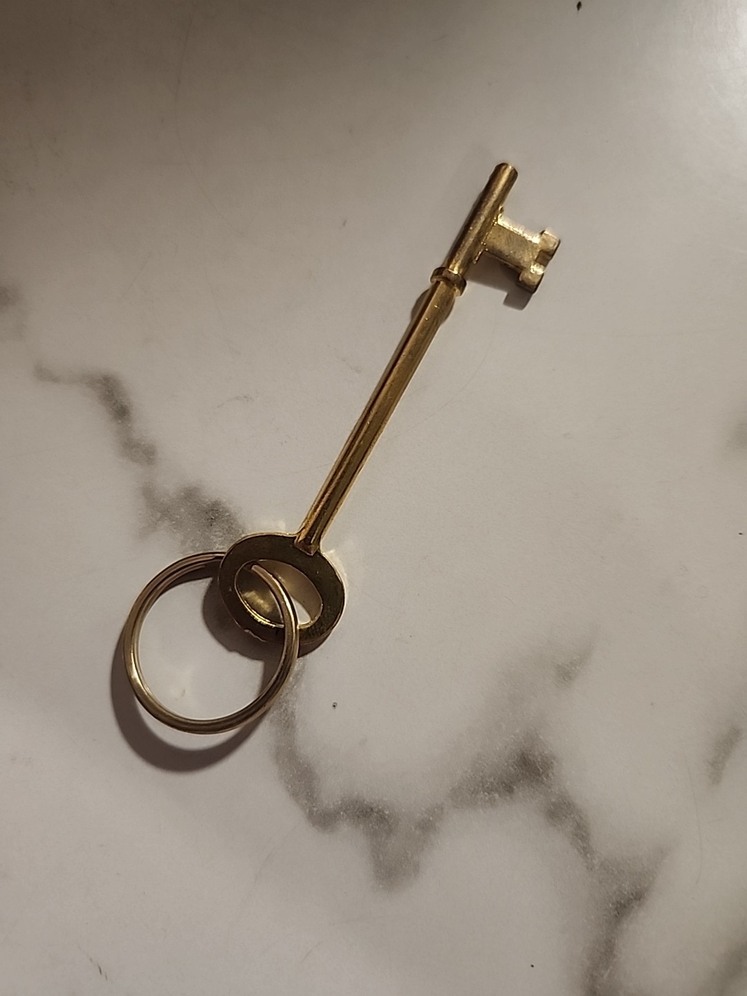 Key Keychain Pendant Skeleton Key Shiny Gold Tone Steampunk Charm