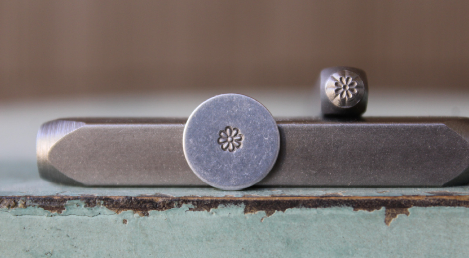 SUPPLY GUY 3mm Simple Flower Metal Punch Design Stamp SGCH-437