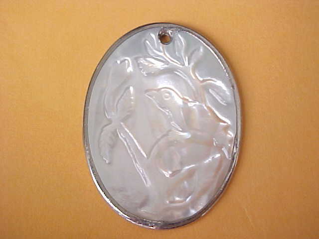 BEAUTY CARVED MOTHER OF PEARL CHARM