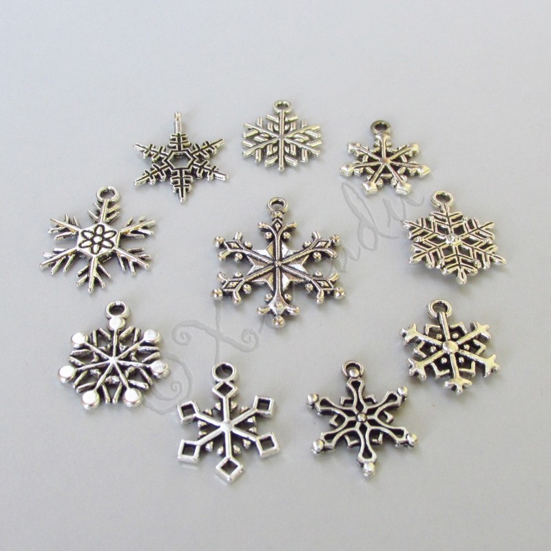 Snowflake Antiqued Silver Plated Winter Charms 10PC Mix CM0236 – 10, 20 Or 50PCs