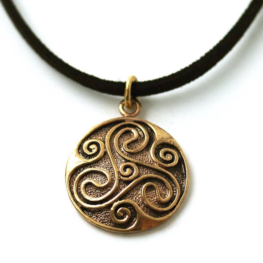 Bronze Engraved Celtic Knot triskelion Necklace Pendant Charm Vintage Thailand M