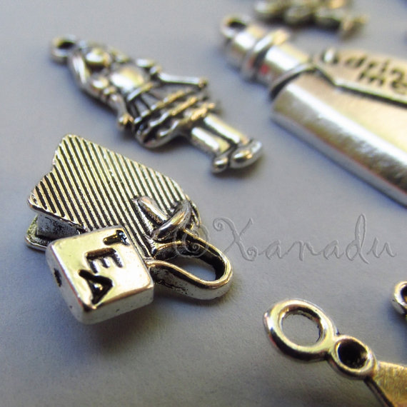 Alice In Wonderland Charms Set 15PCs Pendants Mix CM001866 – 15, 30, 45 Or 60PCs