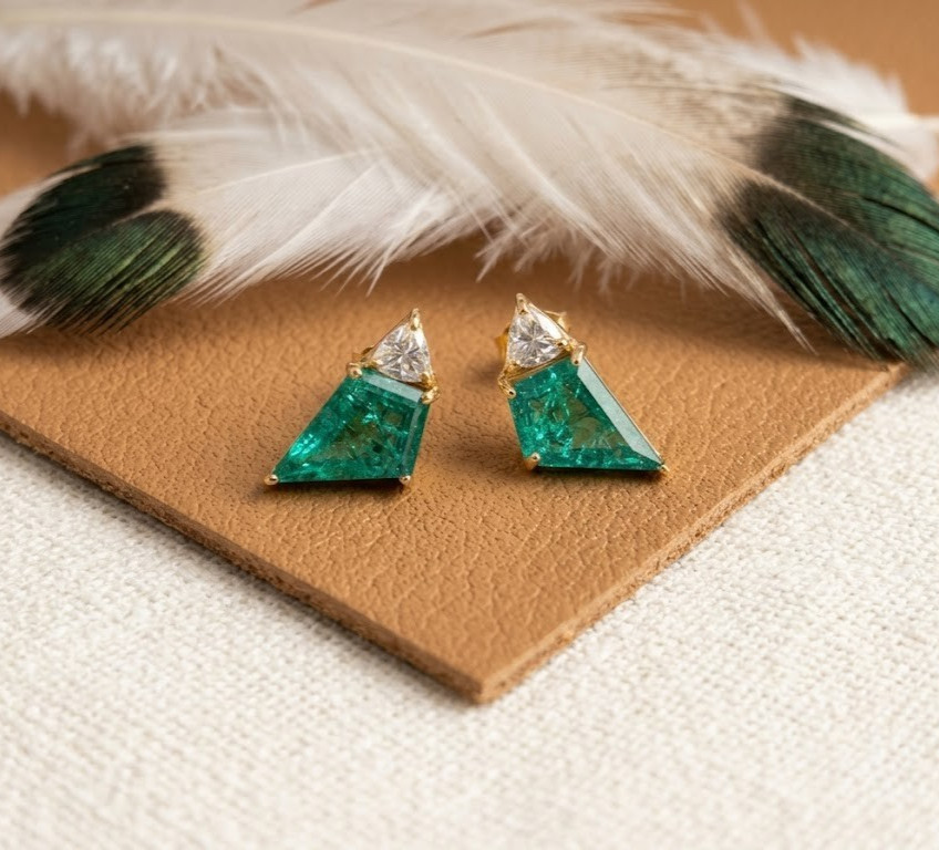 Kite Cut Emerald & Moissanite Earring For women in 925 sterling Silver Jewelry