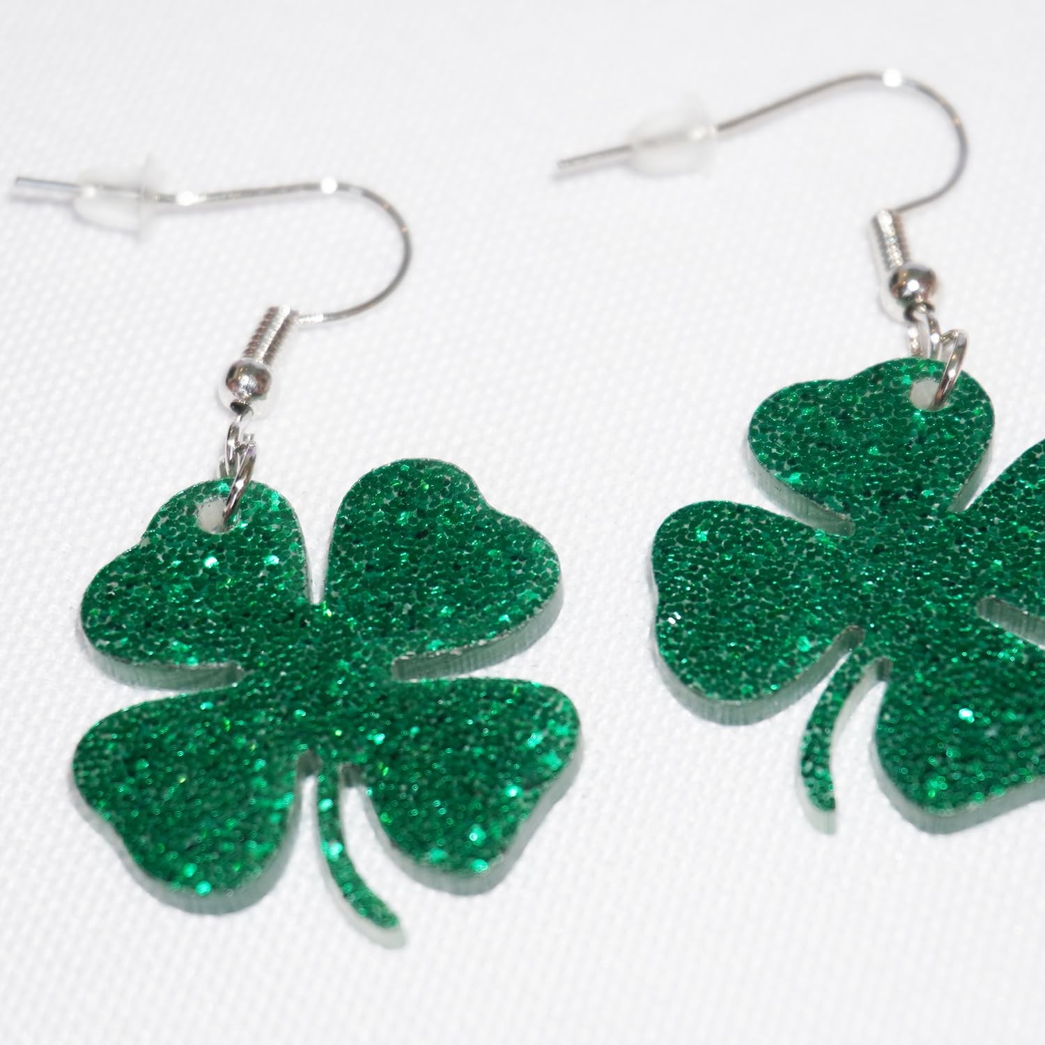 Women Adult St Patricks Day Earrings, Green Shamrock Dangle Earrings St. Pa – 01