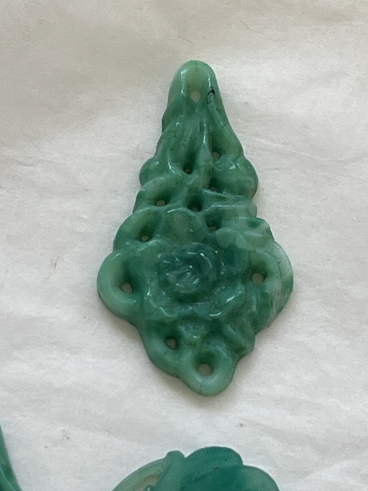 Lot-4 Vintg Green Craved Unknown Green Glass/Resin Flora Pendant Jewelry Making