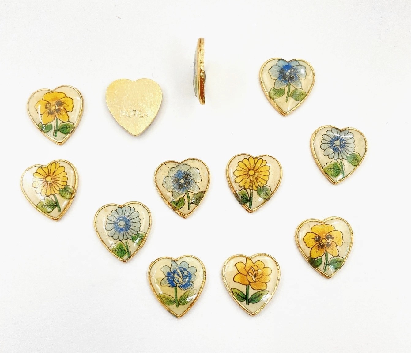12 Vintage Korean Yellow Blue Assorted Flowers 10mm Heart Cameo Cabochons 5385PT