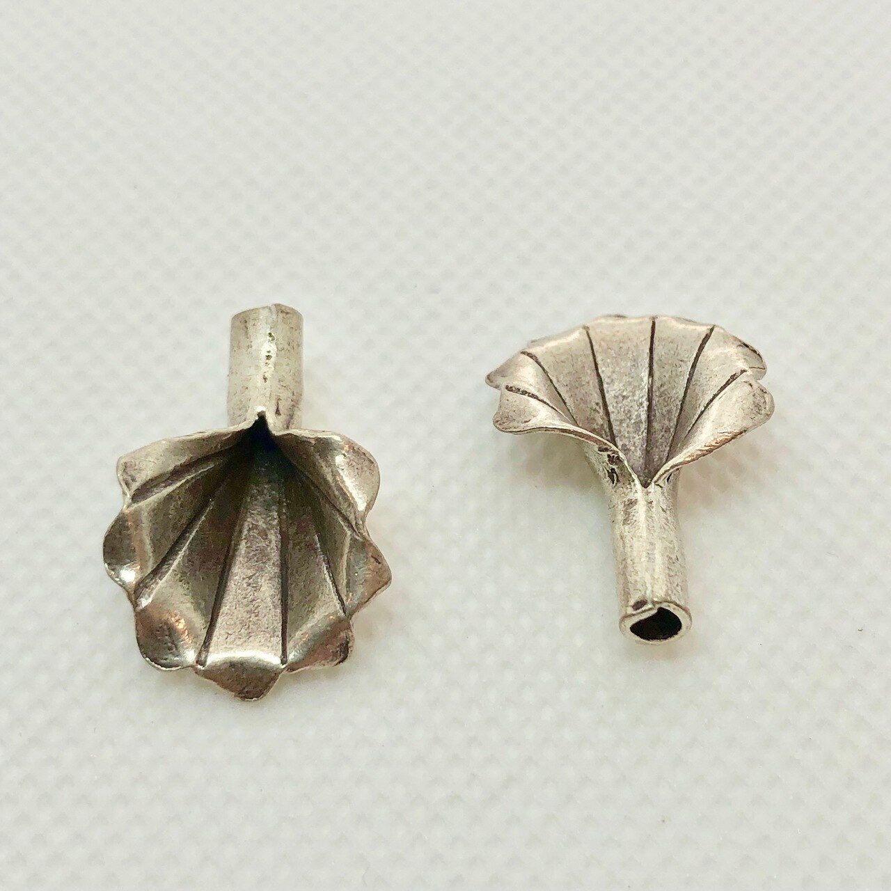 Stunning Thai Hill Tribe Fine Silver Lily Beads | 23×14.5x7mm | 2 beads |