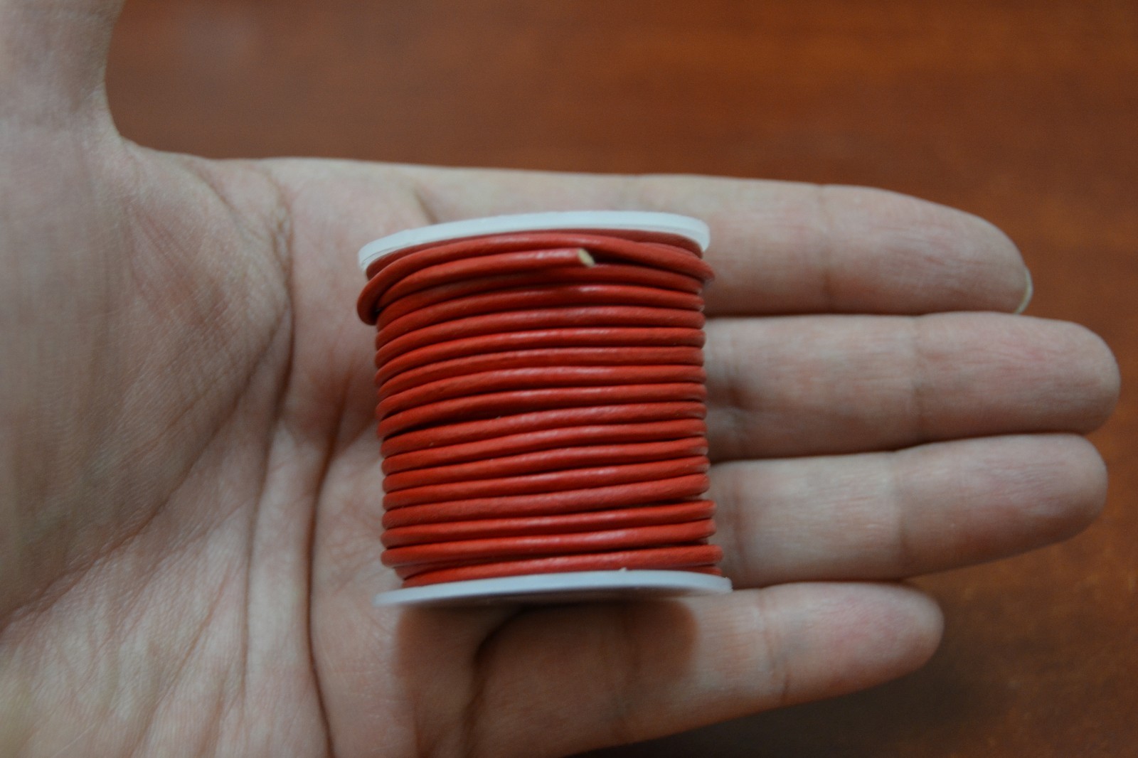 1 ROLL – 10 METER RED LEATHER BEADING CORD STRING 2MM #T-953