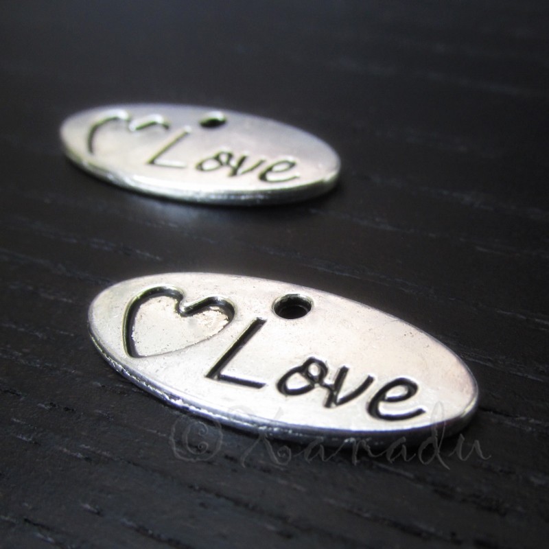 Love Charms – 23mm Antiqued Silver Plated Pendants C1391 – 10, 20 Or 50PCs