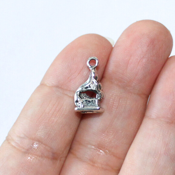 Gramophone Music Charms Antique Silver Tone Two-Sided 3D (10 charms/Lot) CH519