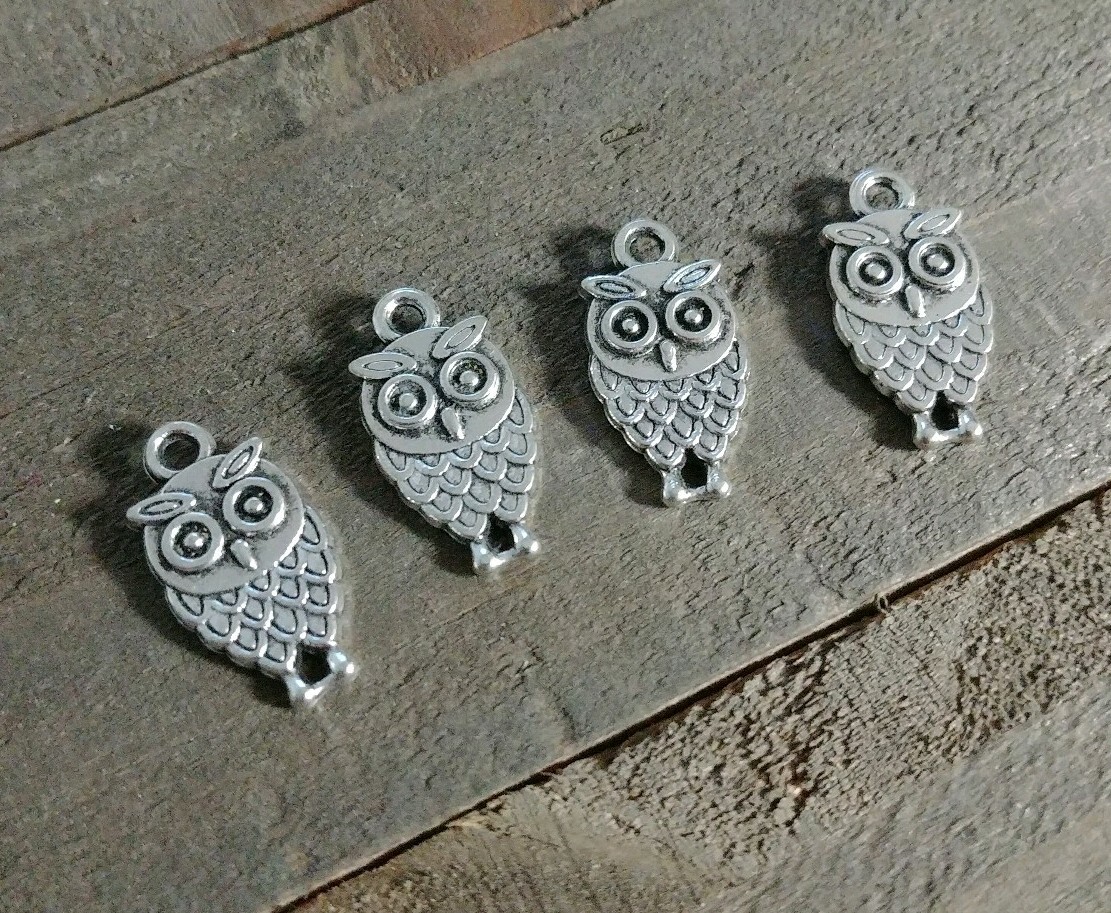 4 Cute Owl Charms Antiqued Silver Tone Bird Pendants 2 Sided Animal Findings