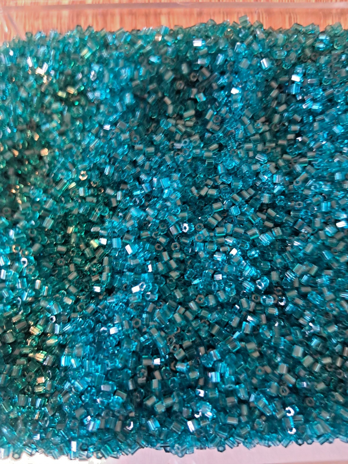 CZECH GLASS TUBE BEADS/BLUE ZIRCON (10 GROSS)