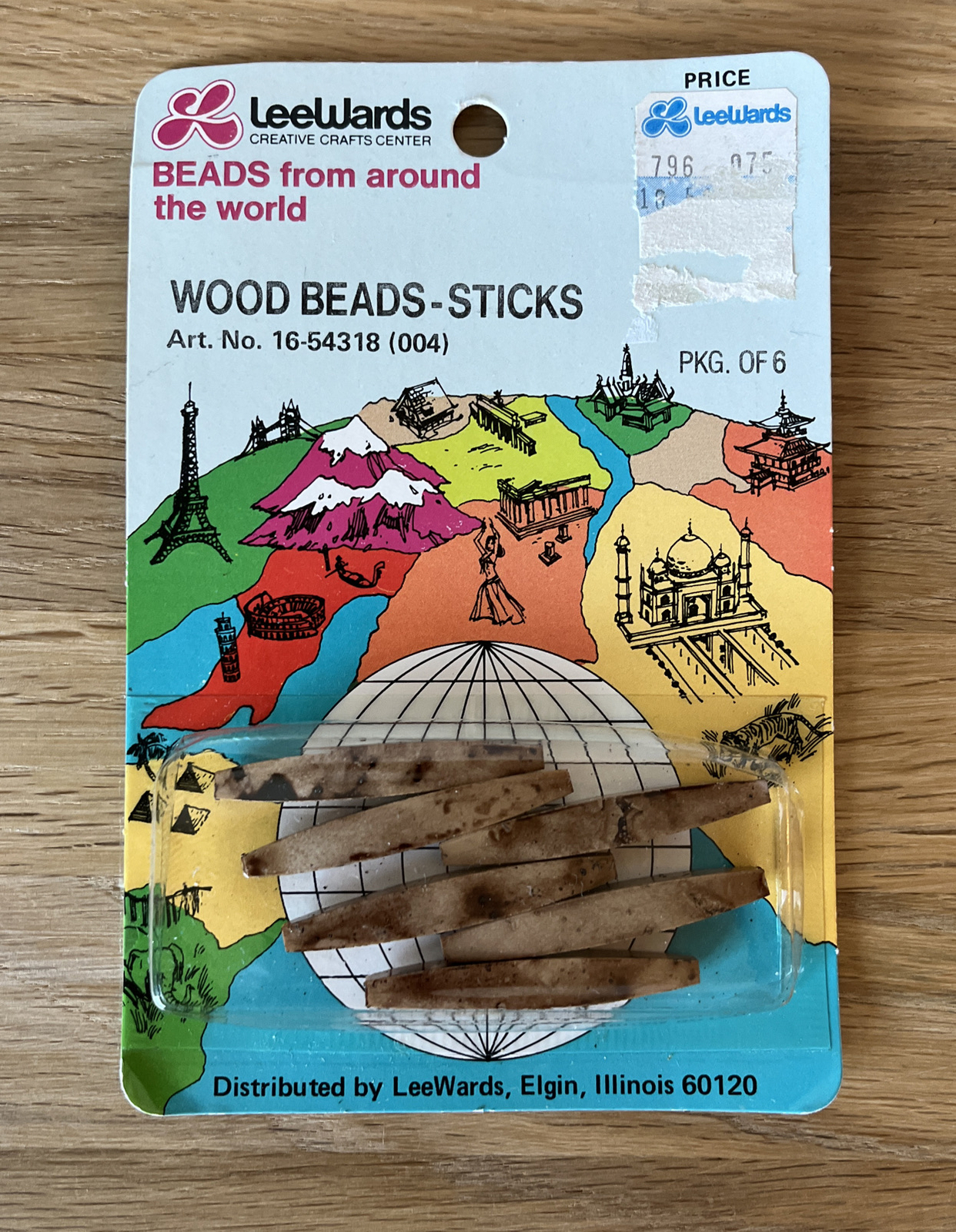 New Vintage Beads Mixed Lot of 8 Crafting Beads Wood Fashion Craft