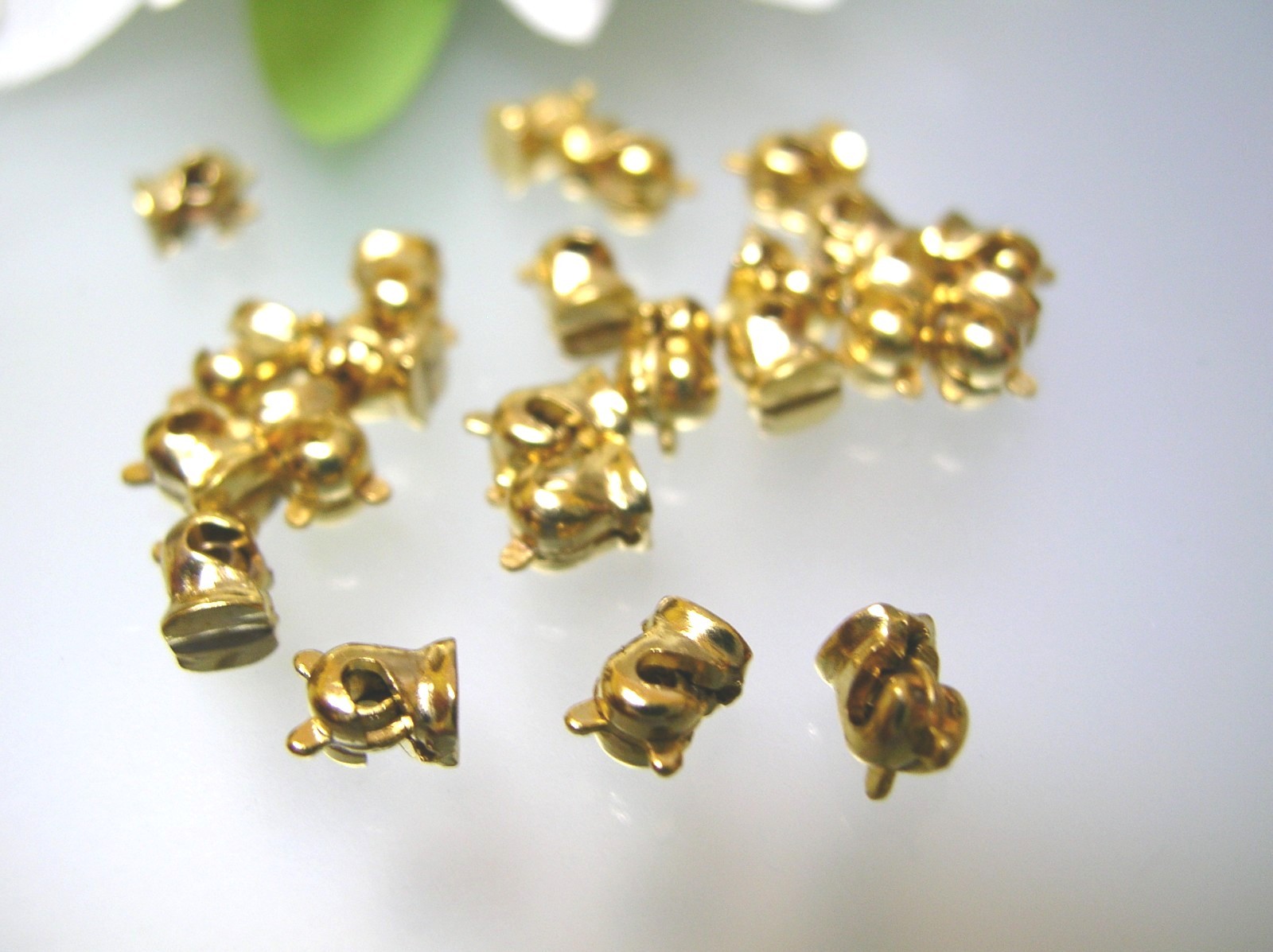 Vintage Top Quality USA made gold plated heavier brooch pin catch findings