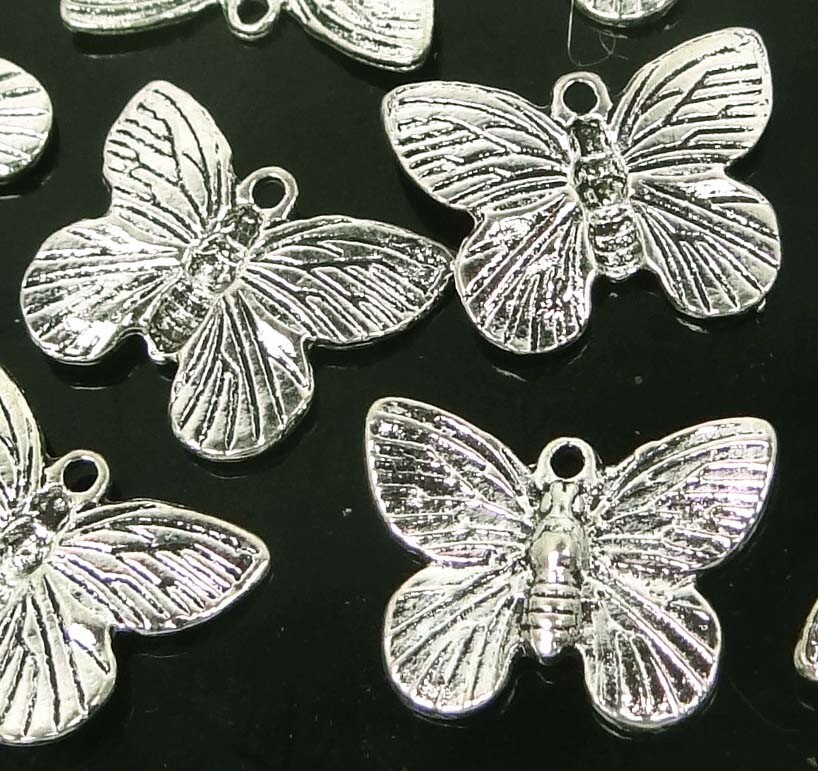 10 Antique Silver Pewter Butterfly 14x18mm