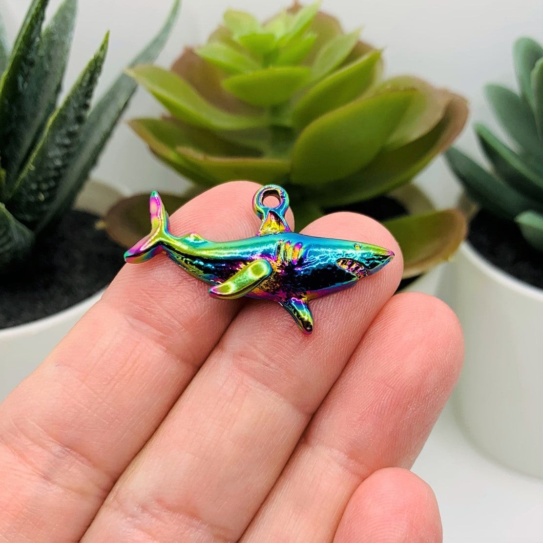 Rainbow Titanium Oil Slick Shark Charms, 19x32mm – US Seller