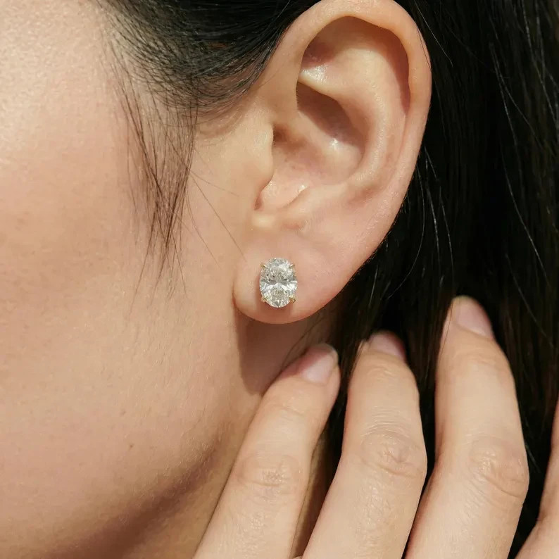 Sparkling Oval Moissanite Stud Earrings – Everyday Elegance, Bridal Jewelry Gift