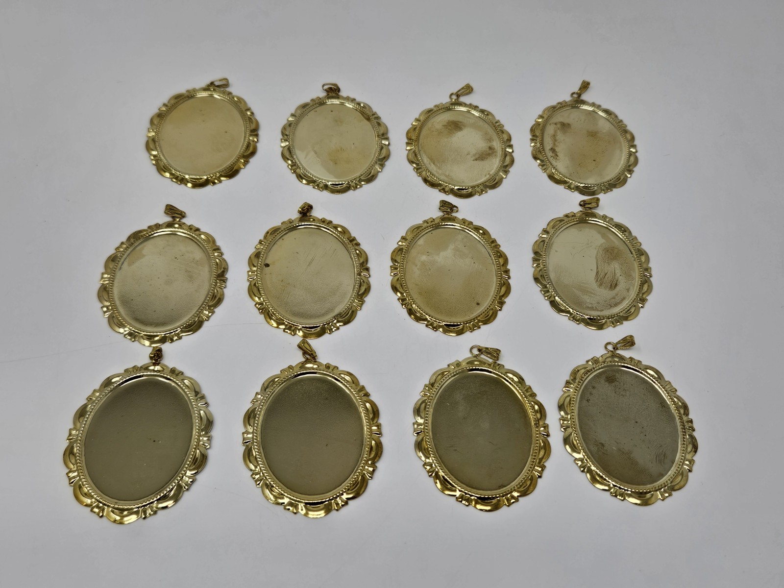 12 pcs Gold Oval Frame Victorian Settings Craft Jewelry Necklace Charms Cameos
