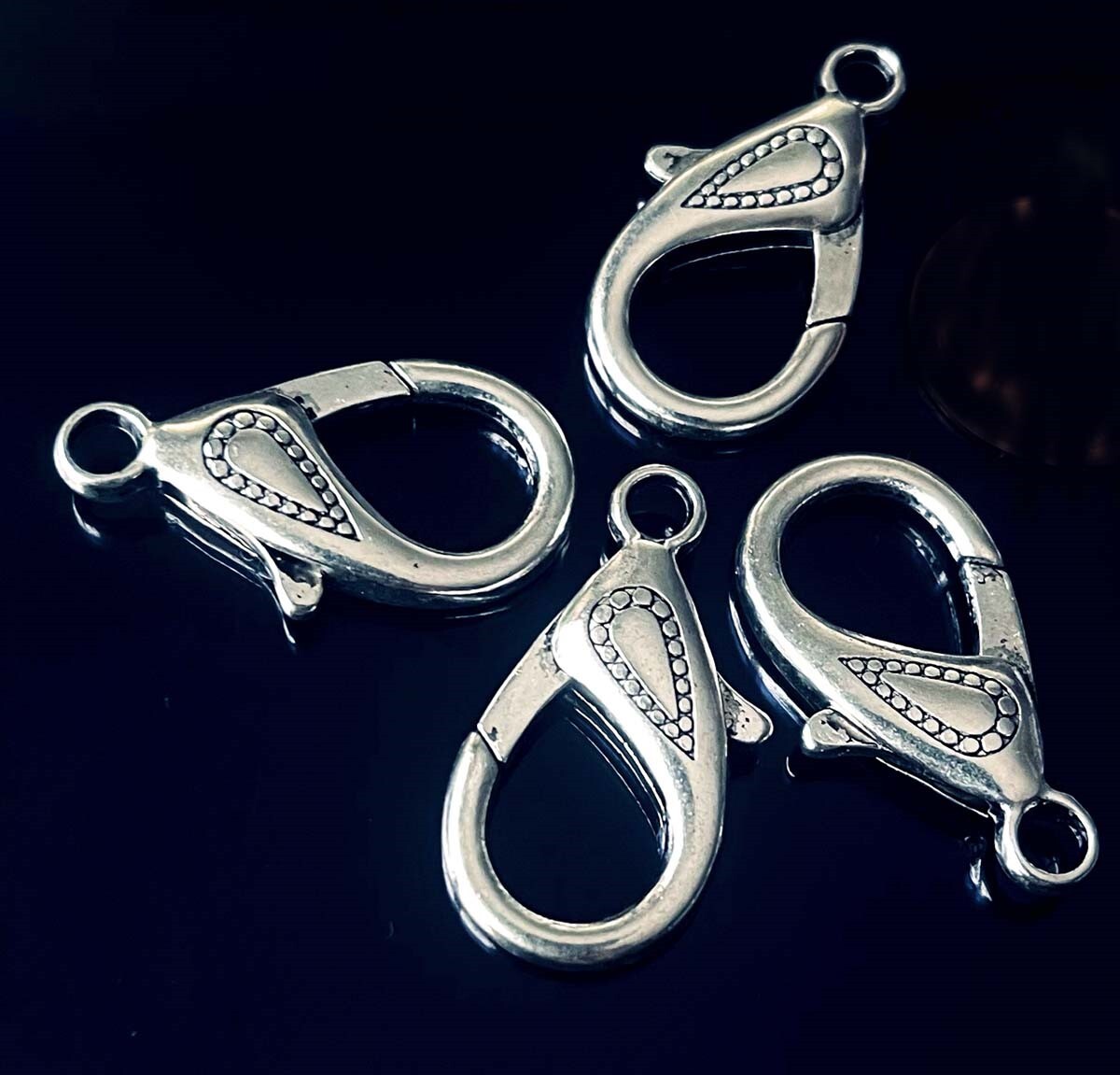 4 Antiqued Silver Pewter X-Large Lobster Claw Clasps 31x16mm
