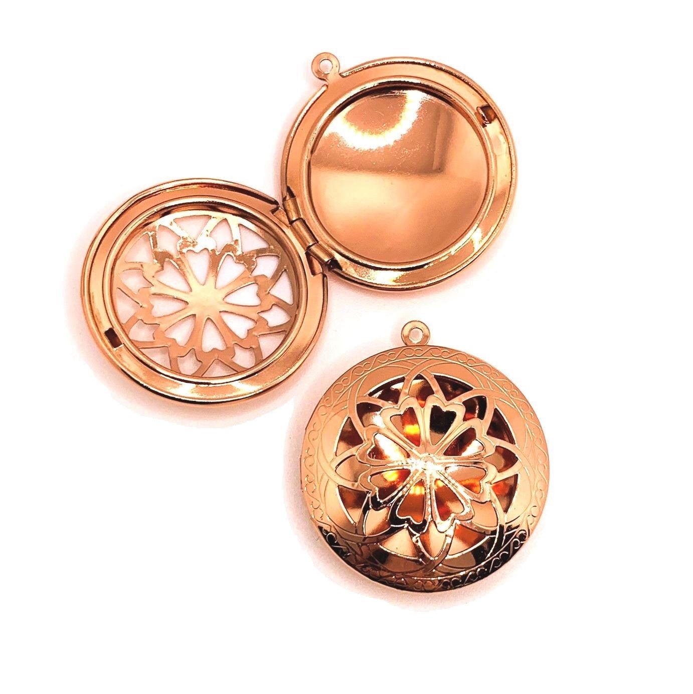 Rose Gold Celtic Aromatherapy Essential Oil Diffuser Lockets, 32x32mm – US
