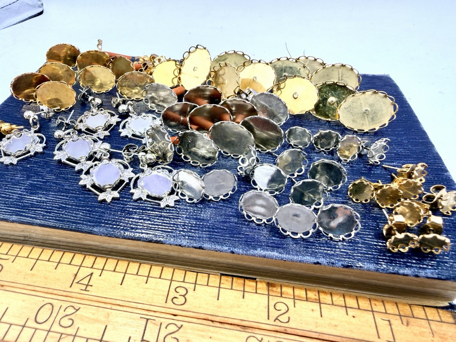 31 Pairs Vintage Gold & Silver Tone Earrings Blanks Settings Bezel Findings B