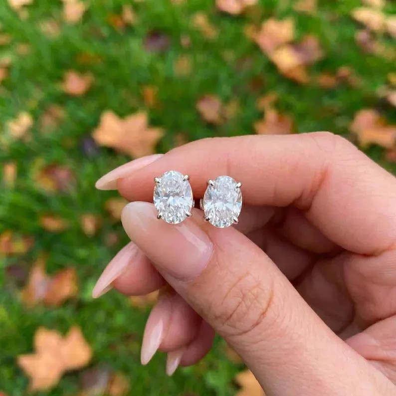 Sparkling Oval Moissanite Stud Earrings – Everyday Elegance, Bridal Jewelry Gift