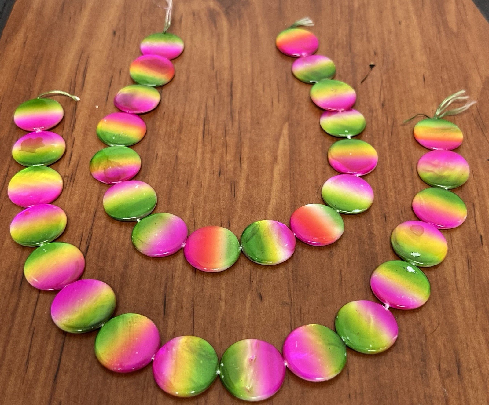 Glossy Pink Green Yellow coin shell Beads Strand for Jewelry Making Destash