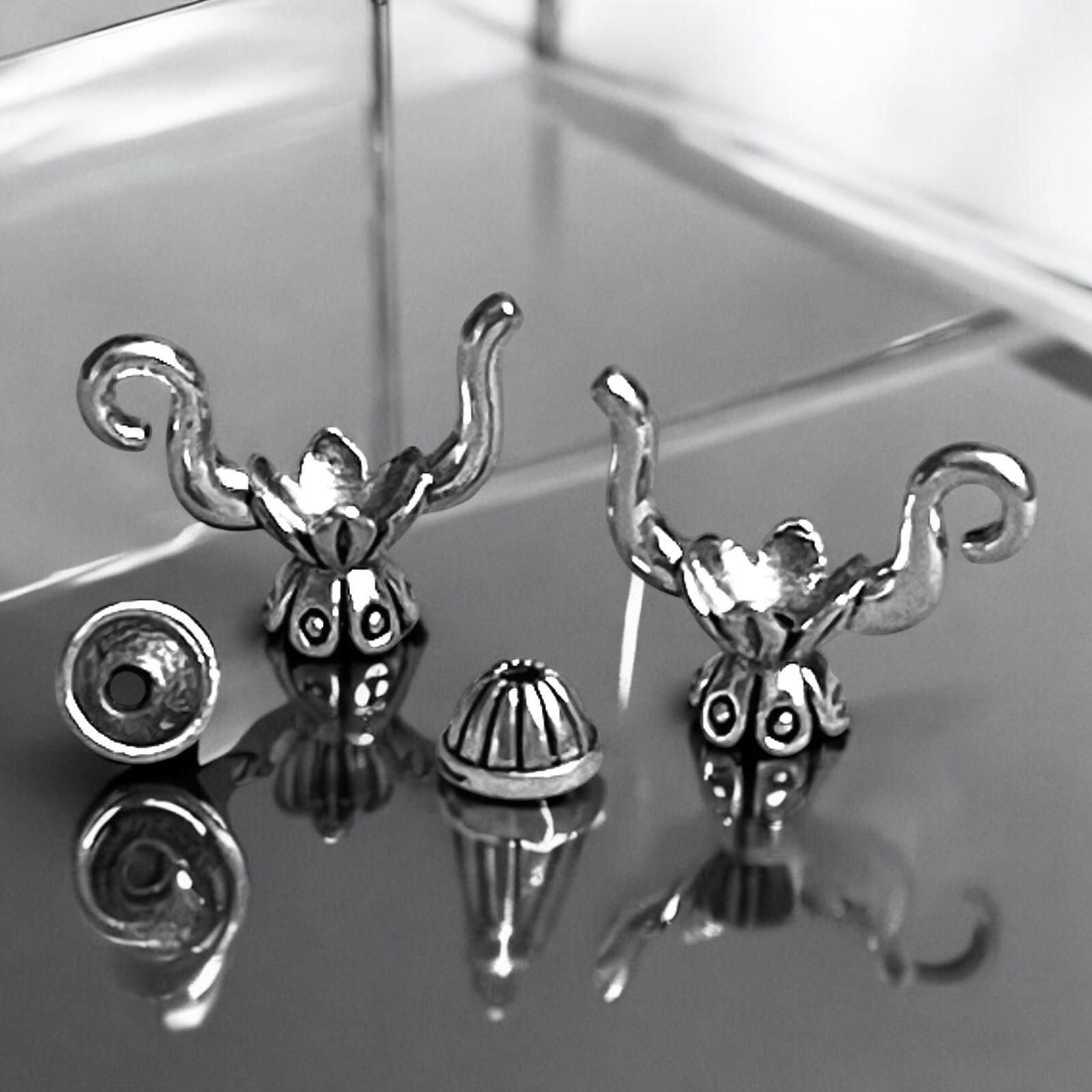 10 Sets Teapot Antiqued Tibetan Silver Bead Caps Hugger Huggie Frame Beads