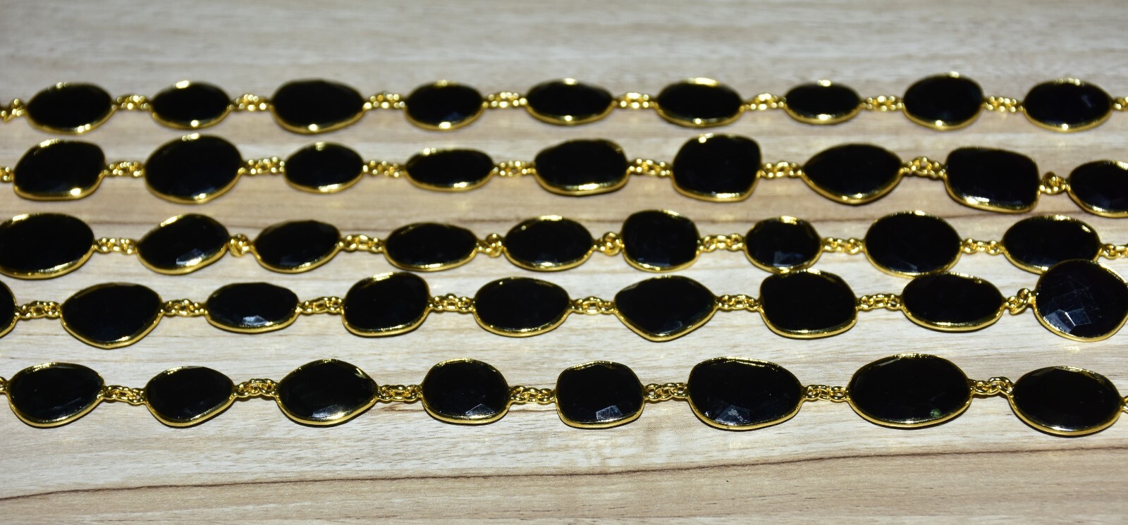 Black Oval Connector Chain, 12x18mm Beads, Gold Pleted, Jwellary Making