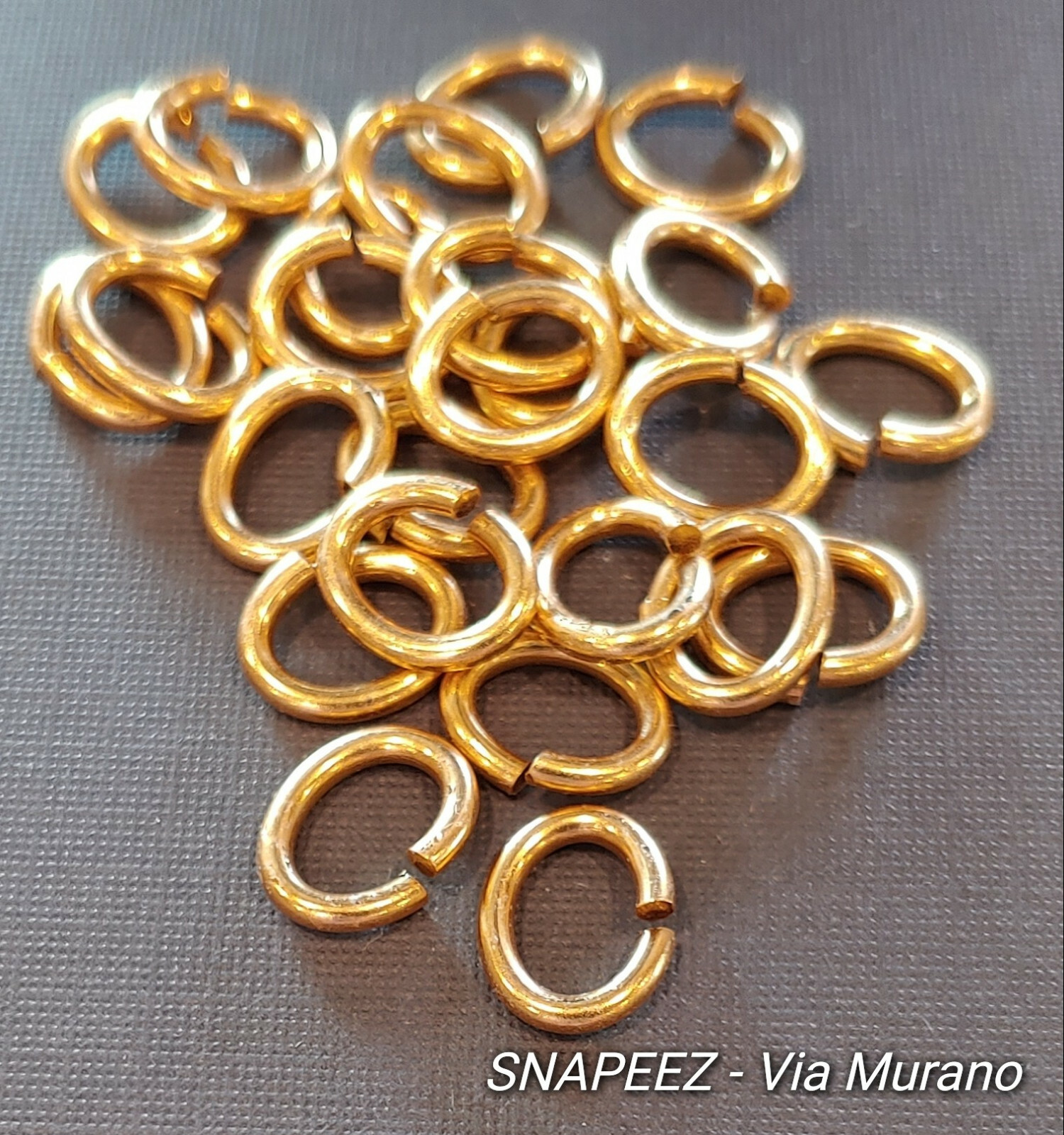 SNAPEEZ® II ULTRAPLATE® 24 kt. Russian Gold Oval Jump Ring 10x8mm. Made in USA.