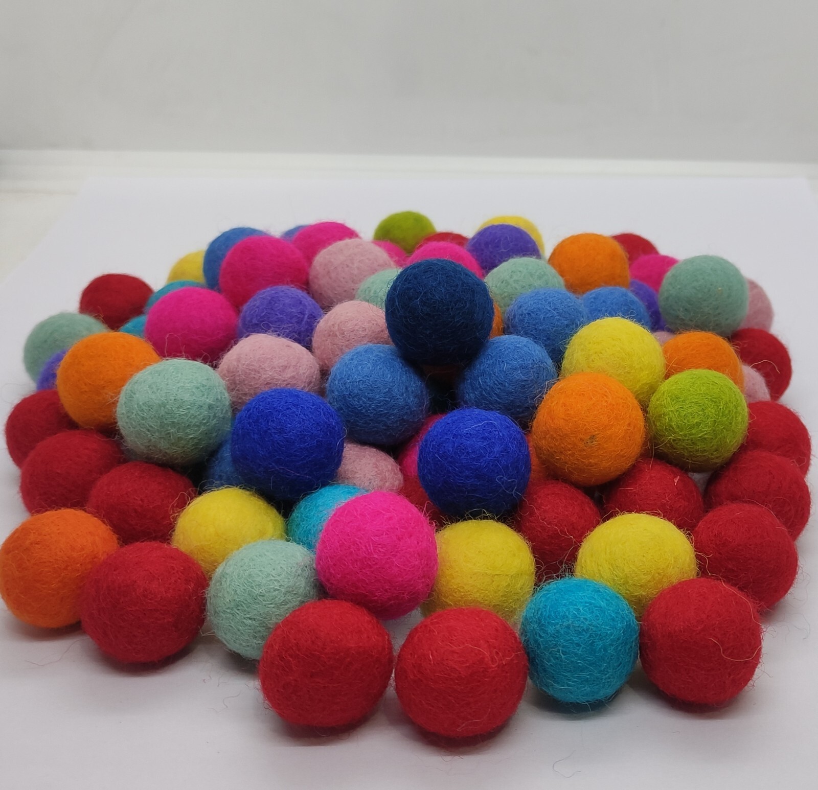 1 cm, 1050 Pom Pom felt balls 15 colors Lot Nursery garland making beads